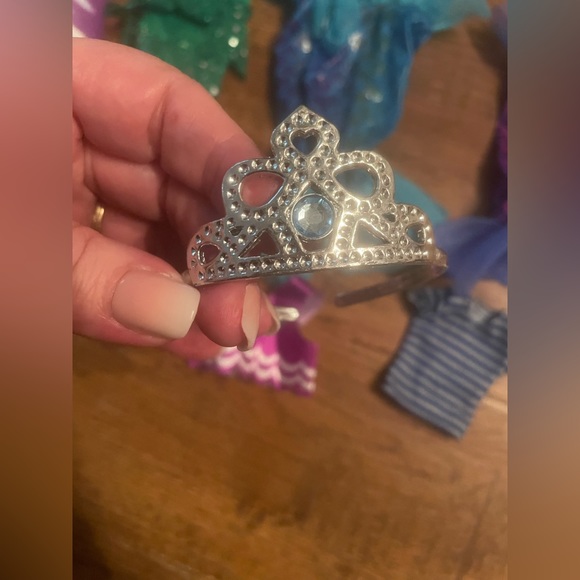 Sold!! American Girl Doll Wellie Wishers Lot Raft sled mermaid outfits crown - Picture 8 of 12